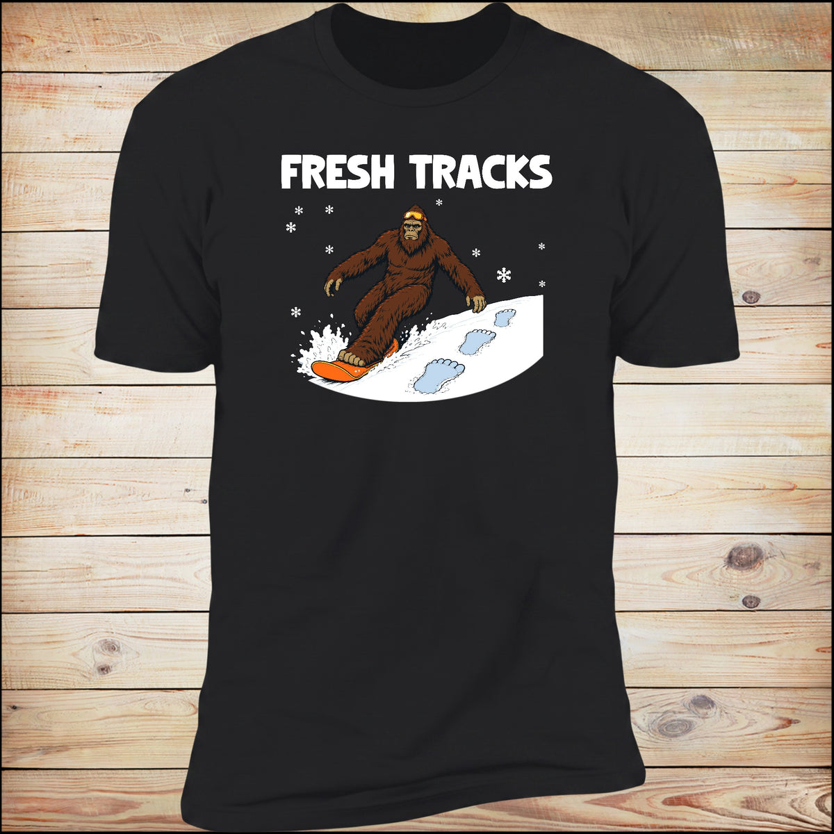 Fresh Tracks tee in black